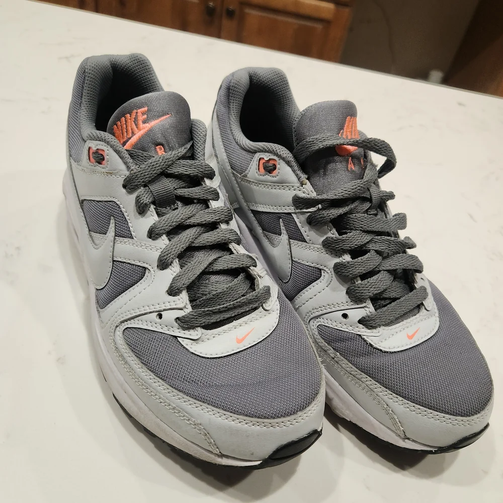 Nike Air Max 7Y, Gray Orange, Almost New
